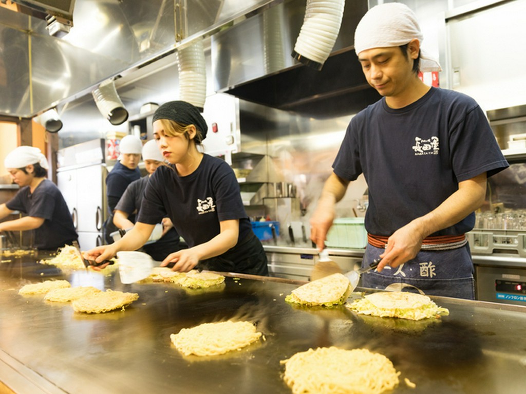 カウンター席では目の前で焼いてくれます。