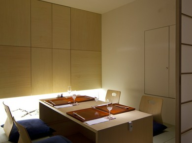 個室はご予約制となっております