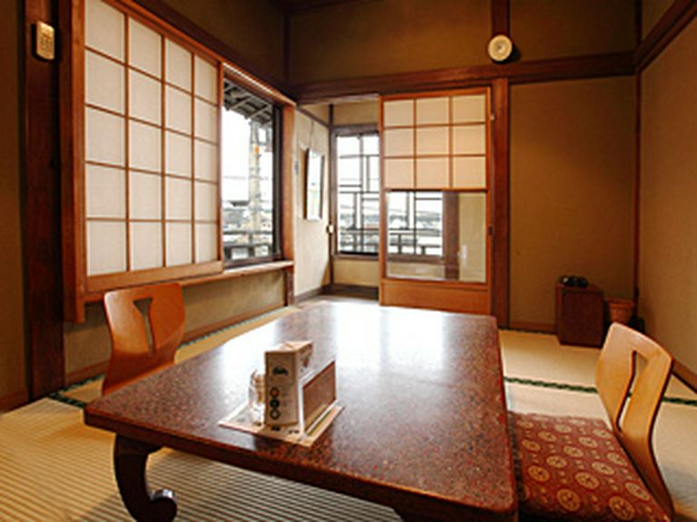 大切な方と当館ならではの自慢のまぐろ料理をどうぞ!