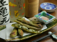 その季節ならではの料理をどうぞ。例えば『そら豆炙り』