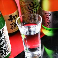 豊富な山形の地酒を取り揃えております。