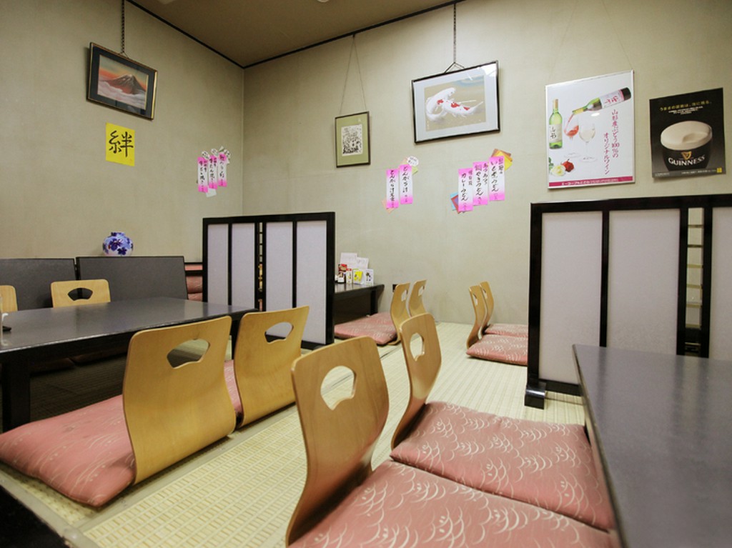 お座敷でごゆっくりおくつろぎ下さい。