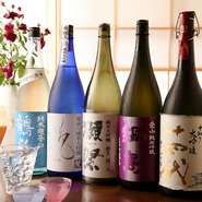 メニューに載せている日本酒は、数ある中の一部です。日本酒は、季節に合わせて仕入れることが多く、メニューに載せきれないとか。春には新酒、夏には冷酒、秋冬には熱燗で楽しめる日本酒を仕入れています。