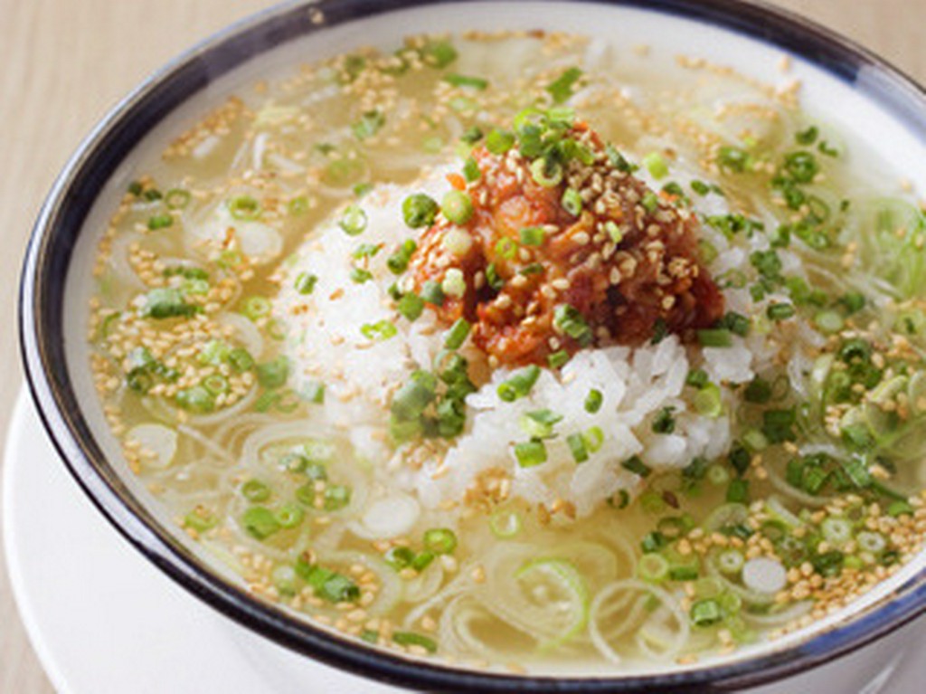 〆の一品に人気の「チャンジャ茶漬け」