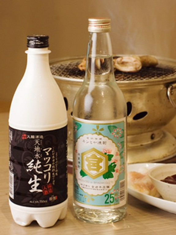 生マッコリとキンミヤは当店のオススメ。ホルモンによく合います