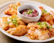 新鮮なホルモンに人気の牛タンが付いてくるお得なコースです
