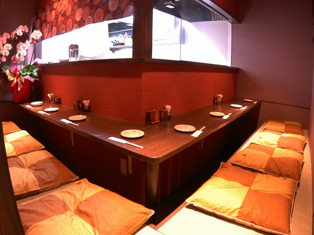 お一人様でも!!　カウンター8席