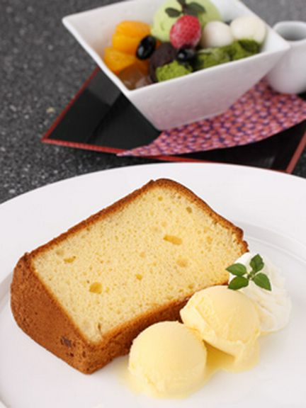おすすめのシフォンケーキ！　他にあんみつ等も有ります！