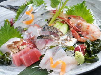 刺身盛り合わせ