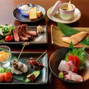 極力地元の食材を使っていますので、ゲストの方にもお喜び頂けるメニューが豊富です。また、旭川の地酒も含む日本酒も多数取り揃えています。