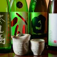 飲み放題プランは、ビールを初めメニューに載っているドリンク全てからお選びいただけます。日本酒も豊富に取り揃えておりますので、いろいろと飲み比べたいお客様はぜひこちらをお勧めいたします。