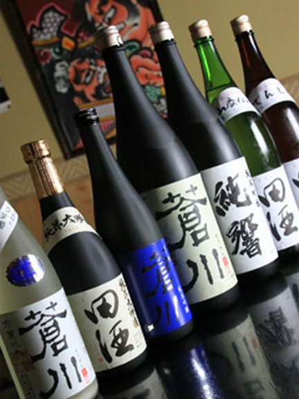 地酒各種取り揃えております