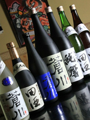 地酒各種取り揃えております