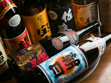 料理に合わせたこだわりのお酒を用意しています