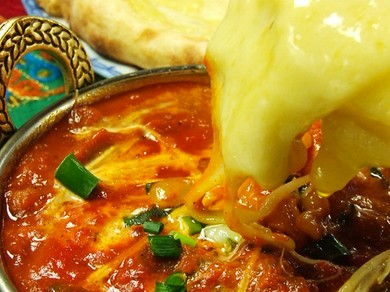 カレーを中心としたお料理を楽しんで下さい