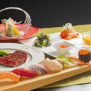 雅庭の鮨、鉄板焼、天麩羅をご堪能いただけるコースです。
＜メニュー＞
サーモンサラダ、天麩羅、和牛ステーキ、本日おすすめ鮨８貫、留椀、デザート