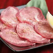 和牛の黒タン使用。この価格ならかなりお得。