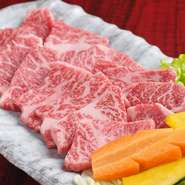 上質な国産牛バラを使用。