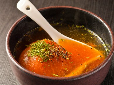 和風出汁とトマトの甘みが美味しい「トマトおでん」