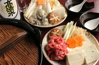 お一人様用8種類　ご宴会用17種類・がございますまた、メニューに無い鍋のご相談もどうぞ！