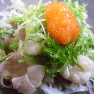 近江牛ホルモン湯引き