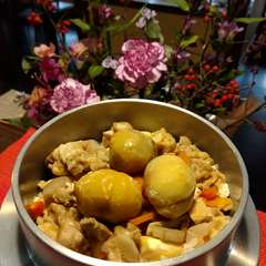 笠間の栗と常陸牛の特製釜めし膳　　完全予約での提供となります。