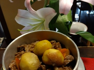 笠間の栗と常陸牛の特製釜めし膳　　完全予約での提供となります。