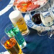 ★学生さんONLYコース：約６０種の食べ放題とドリンクバー・デザート付き2000円より(税込）
★宴会コース：約６０種の食べ放題とドリンクバー・デザート付き2５00円(小1300幼800)お酒飲み放題付3300円～3800円(税込)