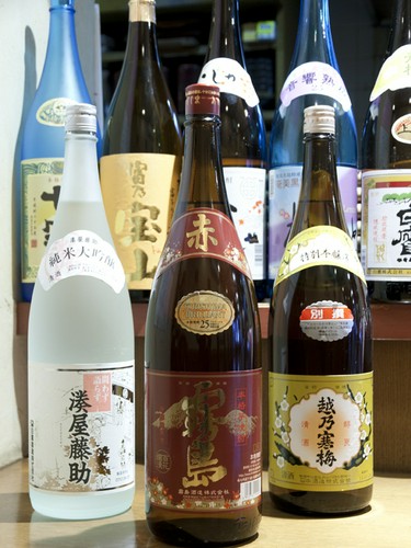 日本酒も各種取り揃えております