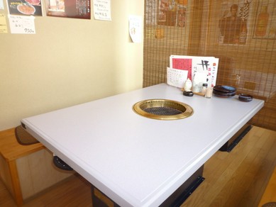 いろいろなシーンに対応できる個室あります！