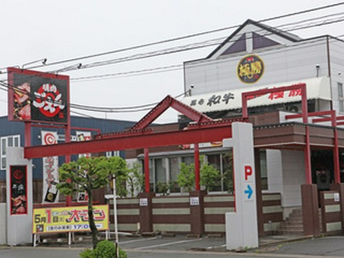 ファミリーや気の合う友達、女子会やママ会などにも人気の焼肉店