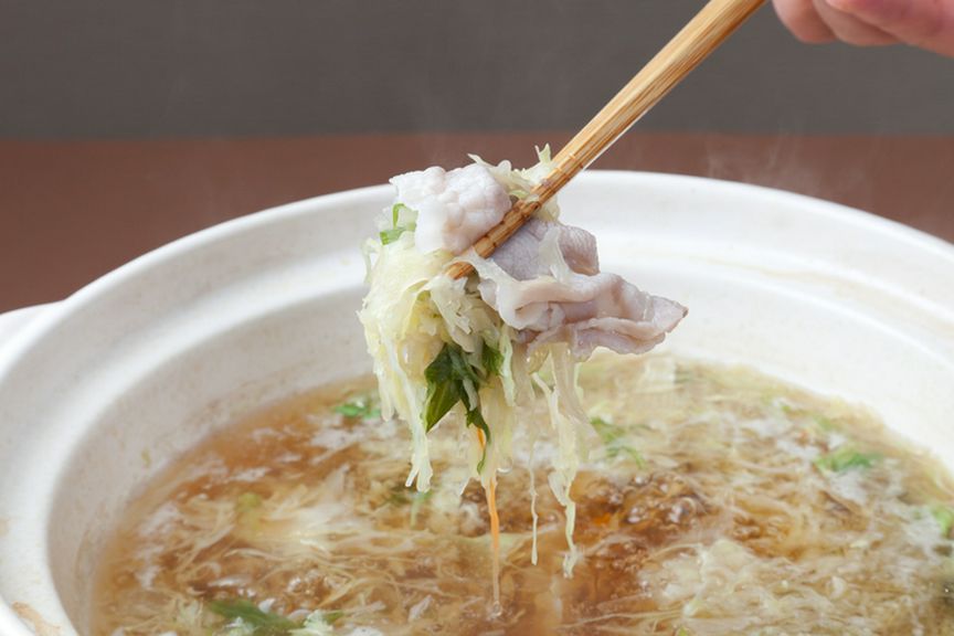 武蔵オリジナルのお出汁で頂く「もち豚しゃぶしゃぶ」