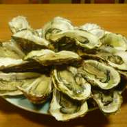 夏場の天然かきは大きさにより時価になります。