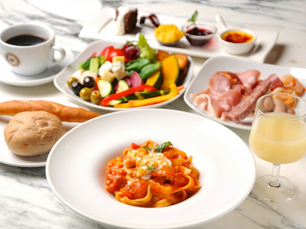 ラ　ドルチェ　ヴィータ（ランチコース）