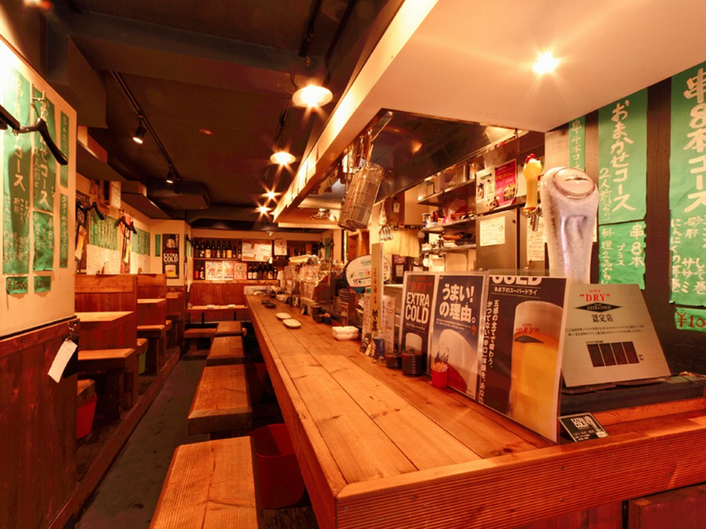 自慢の焼鳥に多彩な一品メニューをご用意してます