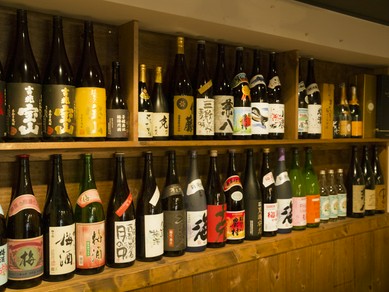 20種類以上の本格焼酎がリーズナブルに楽しめます