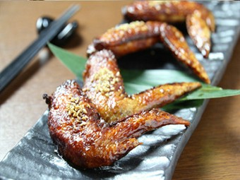 ま。名物手羽唐