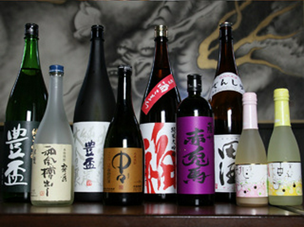 当店自慢の地酒・焼酎・果実酒・カクテル・サワーも豊富です