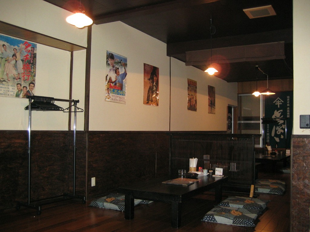 最大30名様収容可能な二階お座敷。