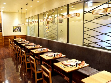 ゆっくりと過ごしたくなる店内の雰囲気