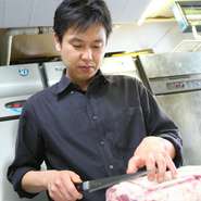 お客様がゆったりと居心地よく、くつろげるようにスタッフ一同心を込めて接客しています。