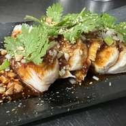 ※パクチー単体　165円（税込）
※ピータン単体　385円（税込）