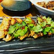 パクチー餃子四川だれ