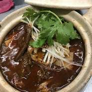 牛ハラミ肉の激辛土鍋煮