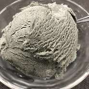 濃厚黒ゴマアイス