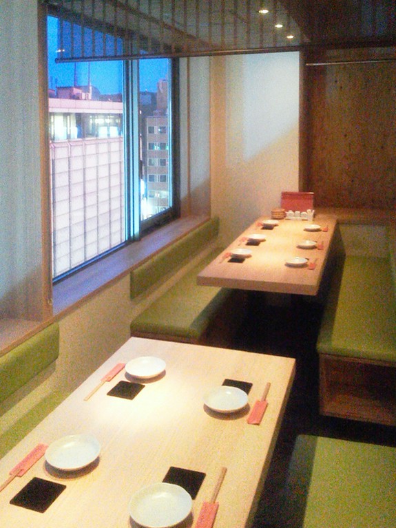 ジャズが心地よく流れる店内で落ち着いた時間を…