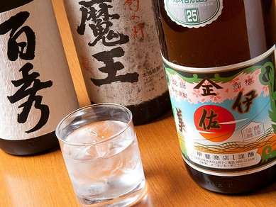 「今夜も一杯、」 店主厳選の地酒はひこま豚料理と相性抜群