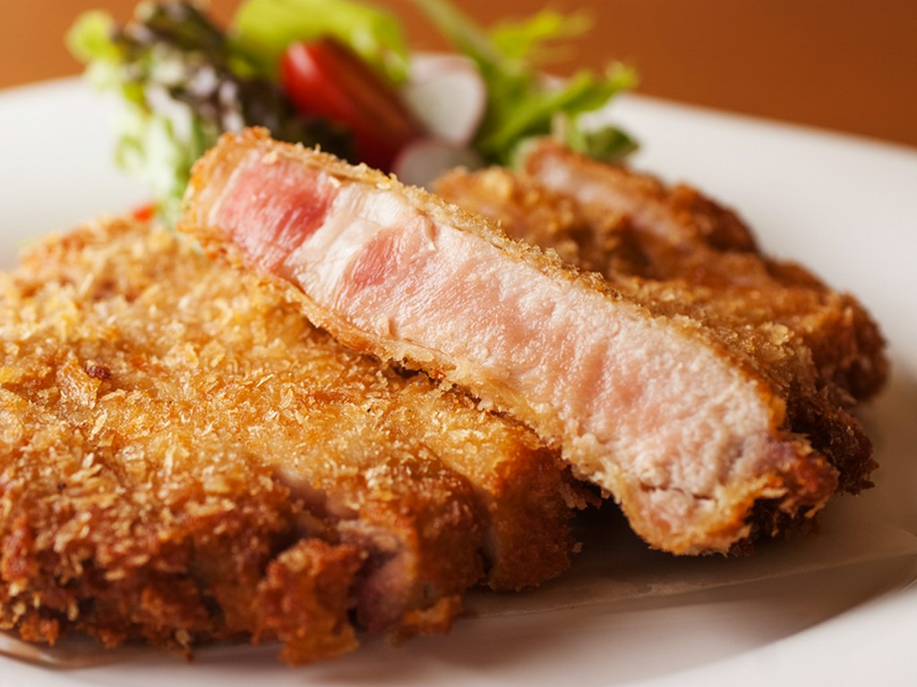 当店自慢！絶品『塩とんかつ』