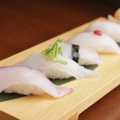 紀伊長島産の新鮮な魚介をお寿司でもお楽しみ頂けます