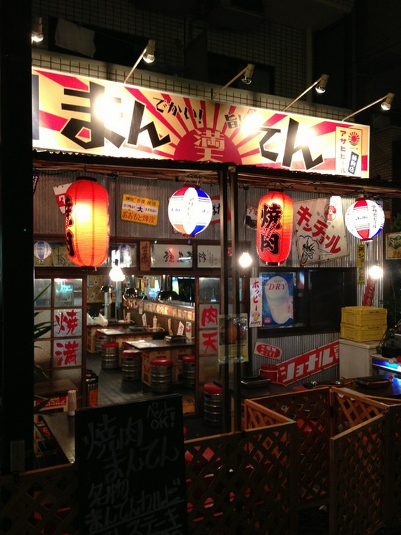 暖かい日に最高！開放的なテラス席でキンキンビールで乾杯！